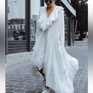 H&M White Long Sleeve Ruffle Dress